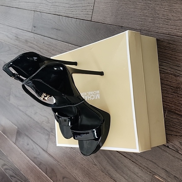 Michael Kors Black Women's Heels - Picture 4 of 5